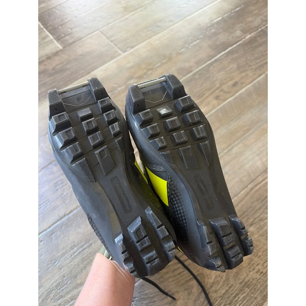 Fischer XJ Sprint Kids Cross Country Ski Boots Black EU 30 NNN Nordic‎ read